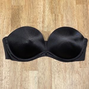 VS 'Very Sexy' black strapless bra